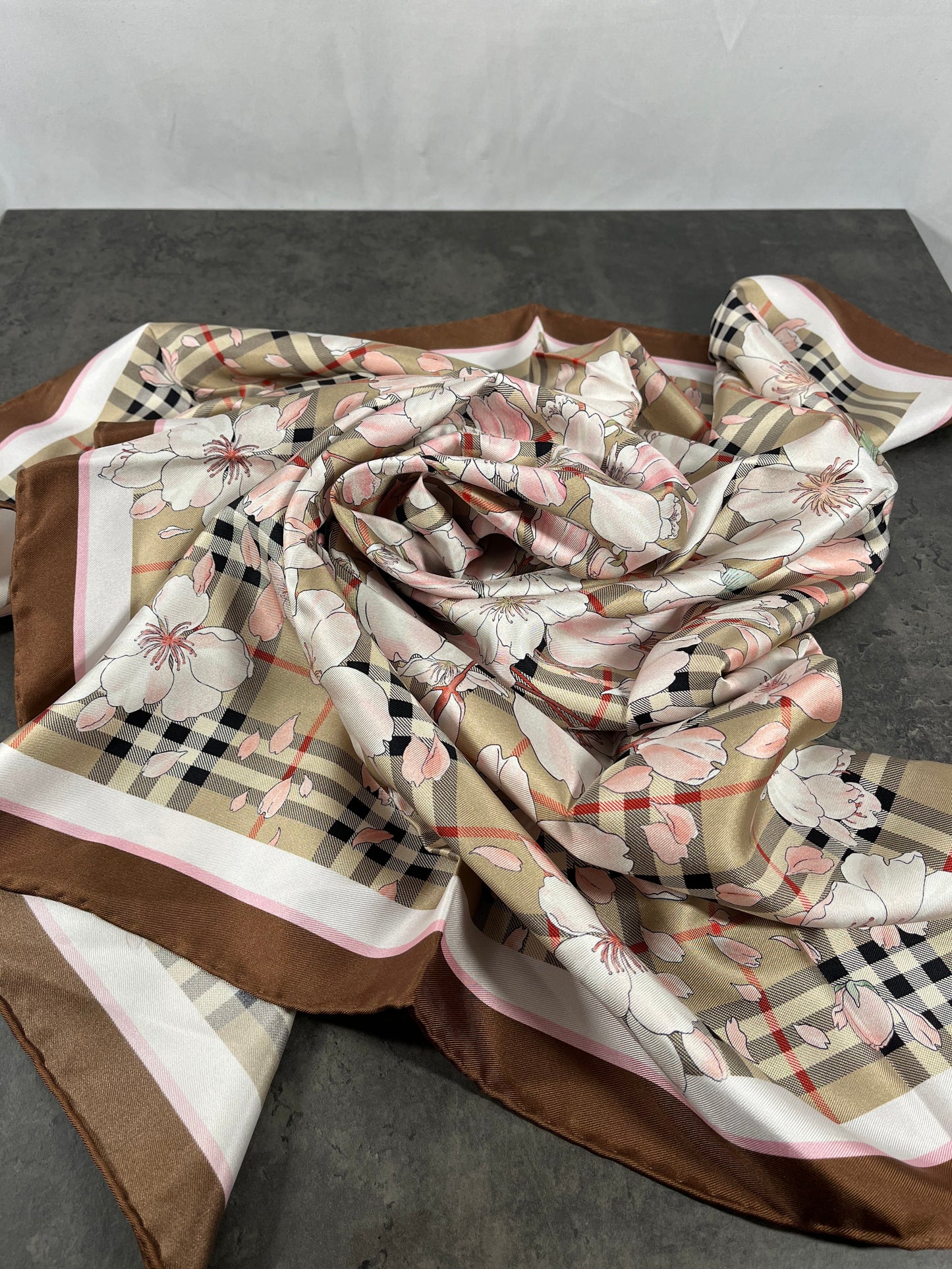 Foulard carré en soie Burberry