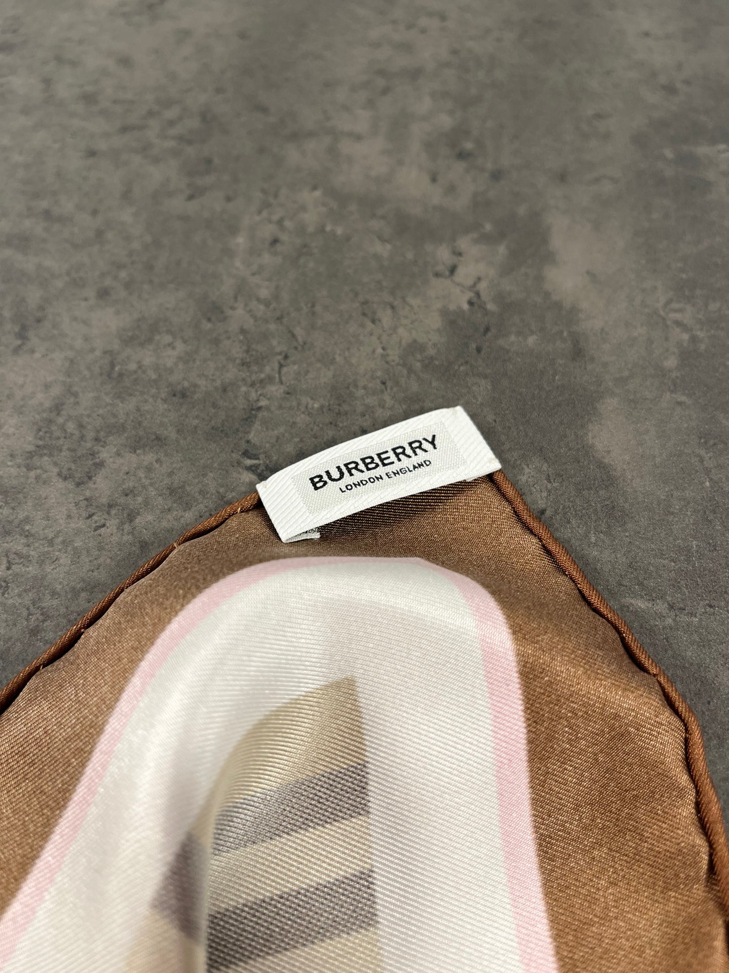 Foulard carré en soie Burberry