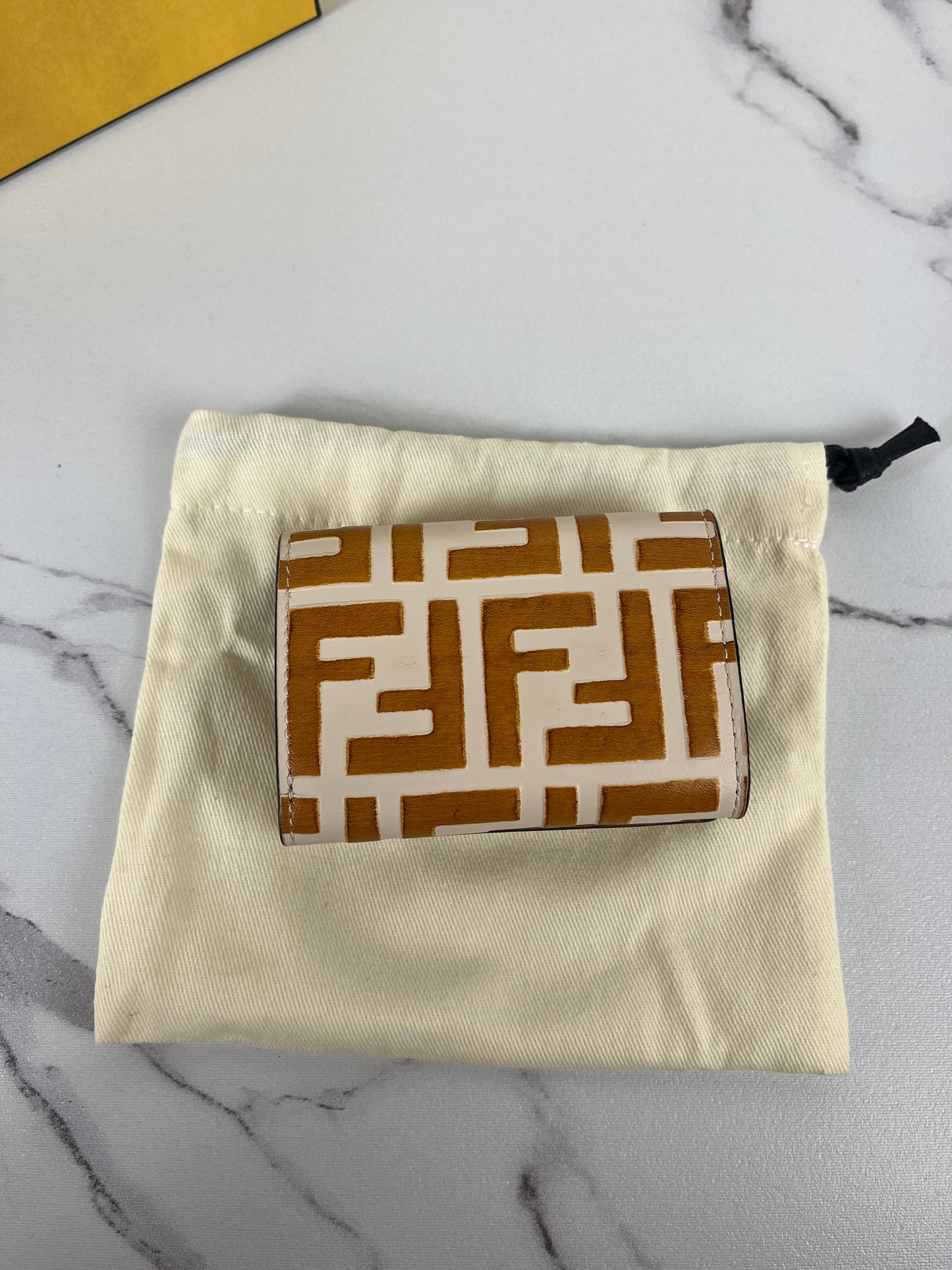 Portefeuille compact Fendi