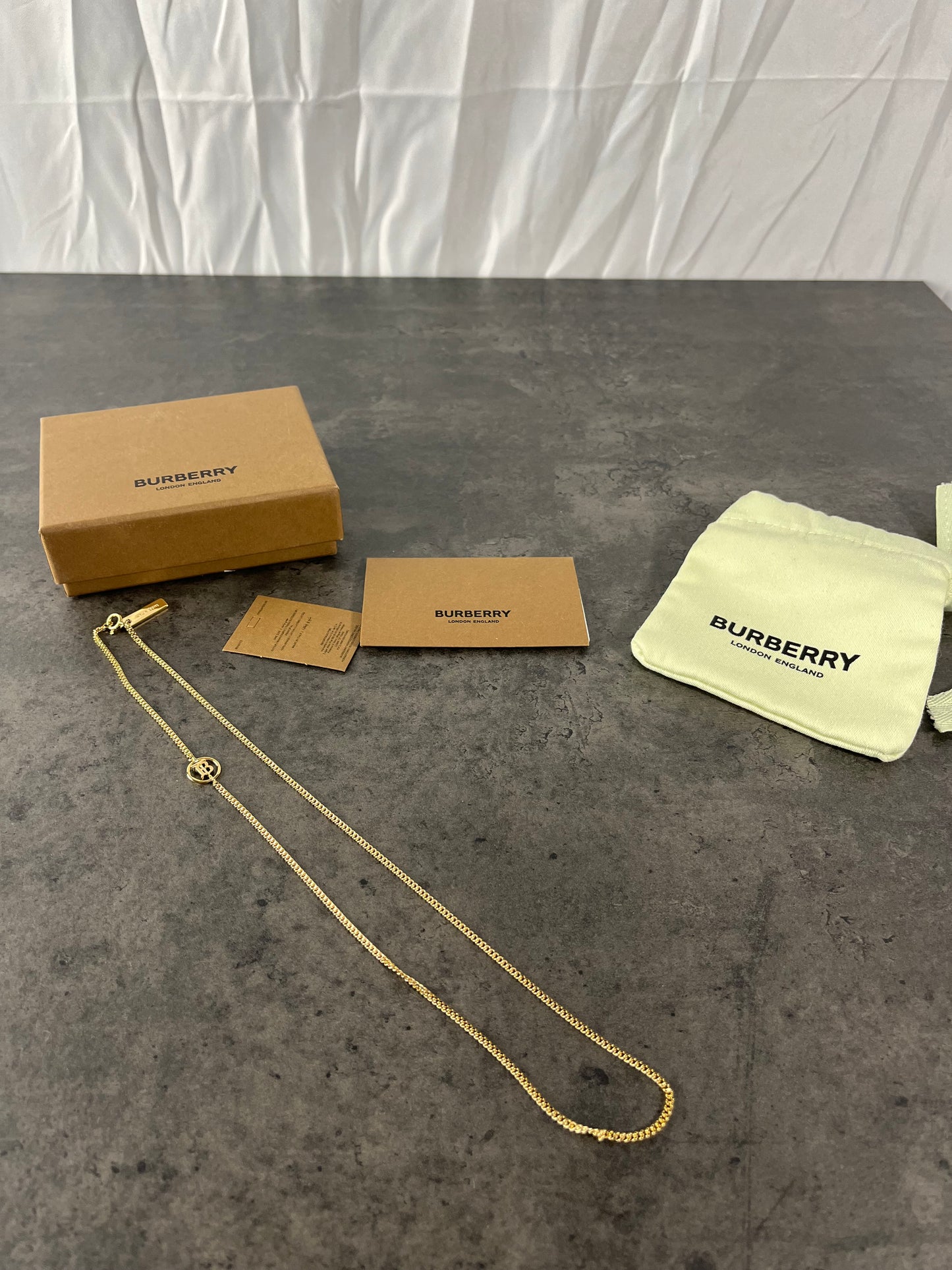 Collier à chaîne avec logo Burberry