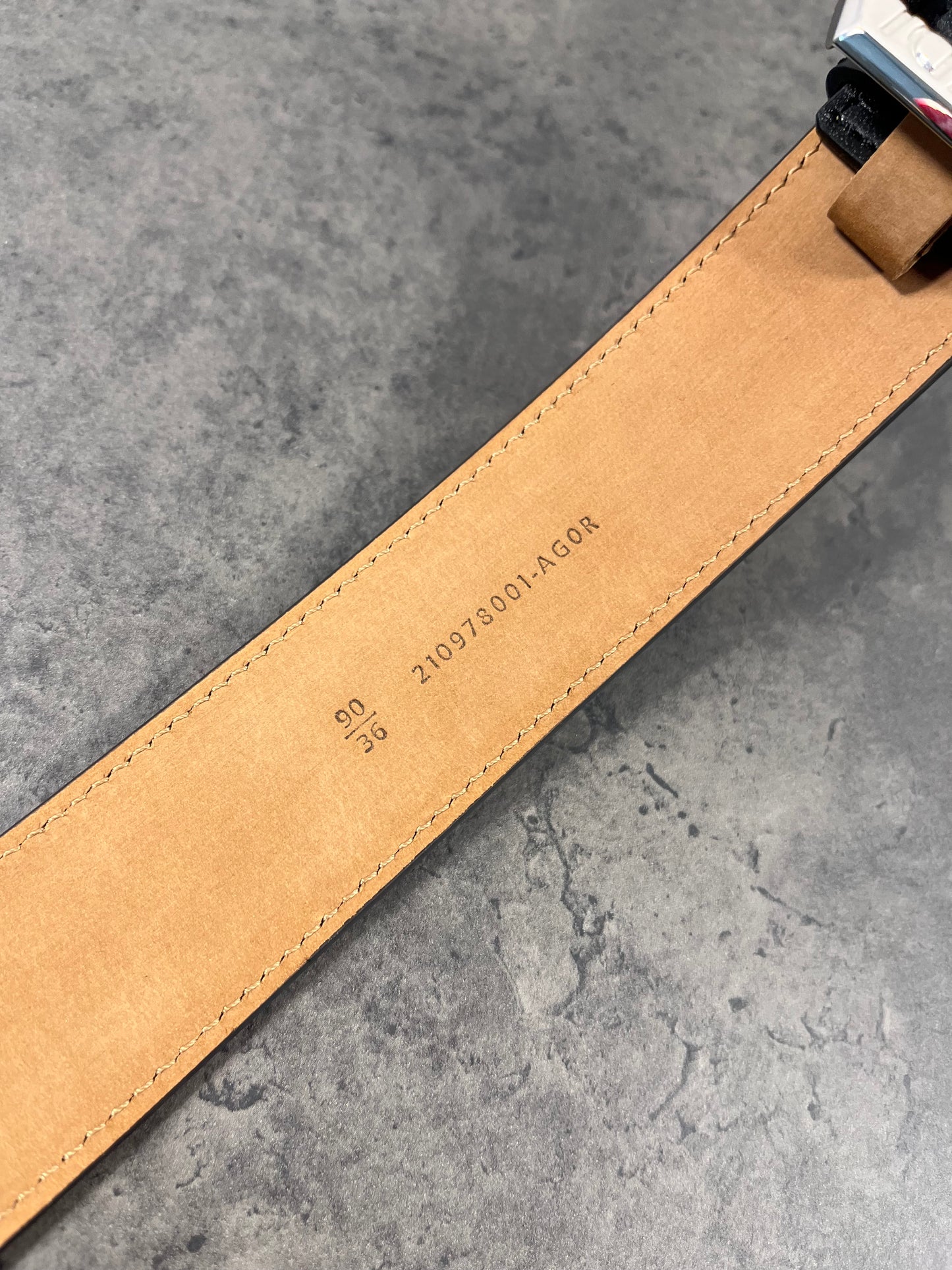 Ceinture en cuir avec logo Fendi