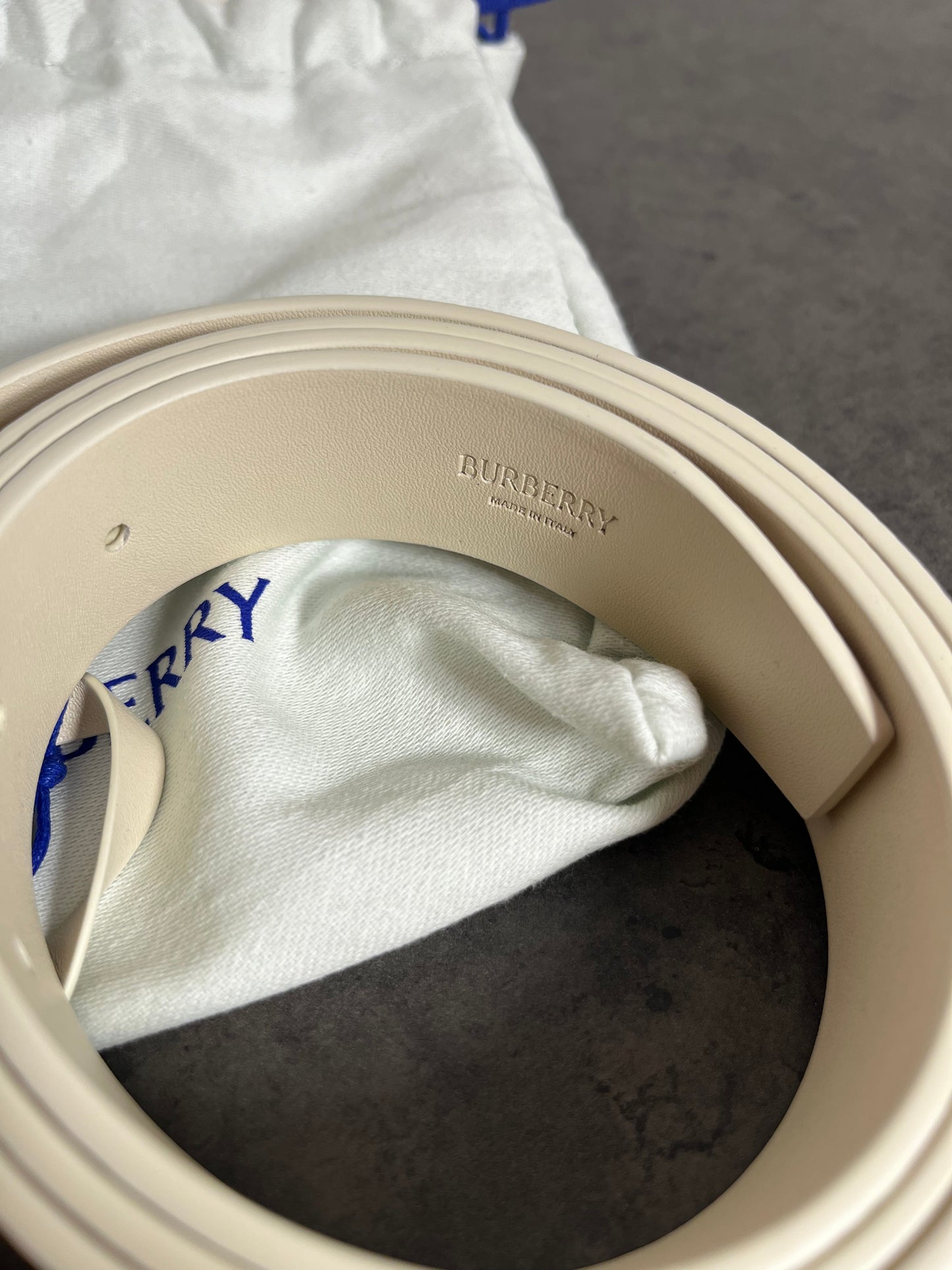 Men Burberry Shield Belt